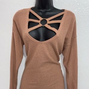 Crisscross trendy detailed front women’s knit sweater